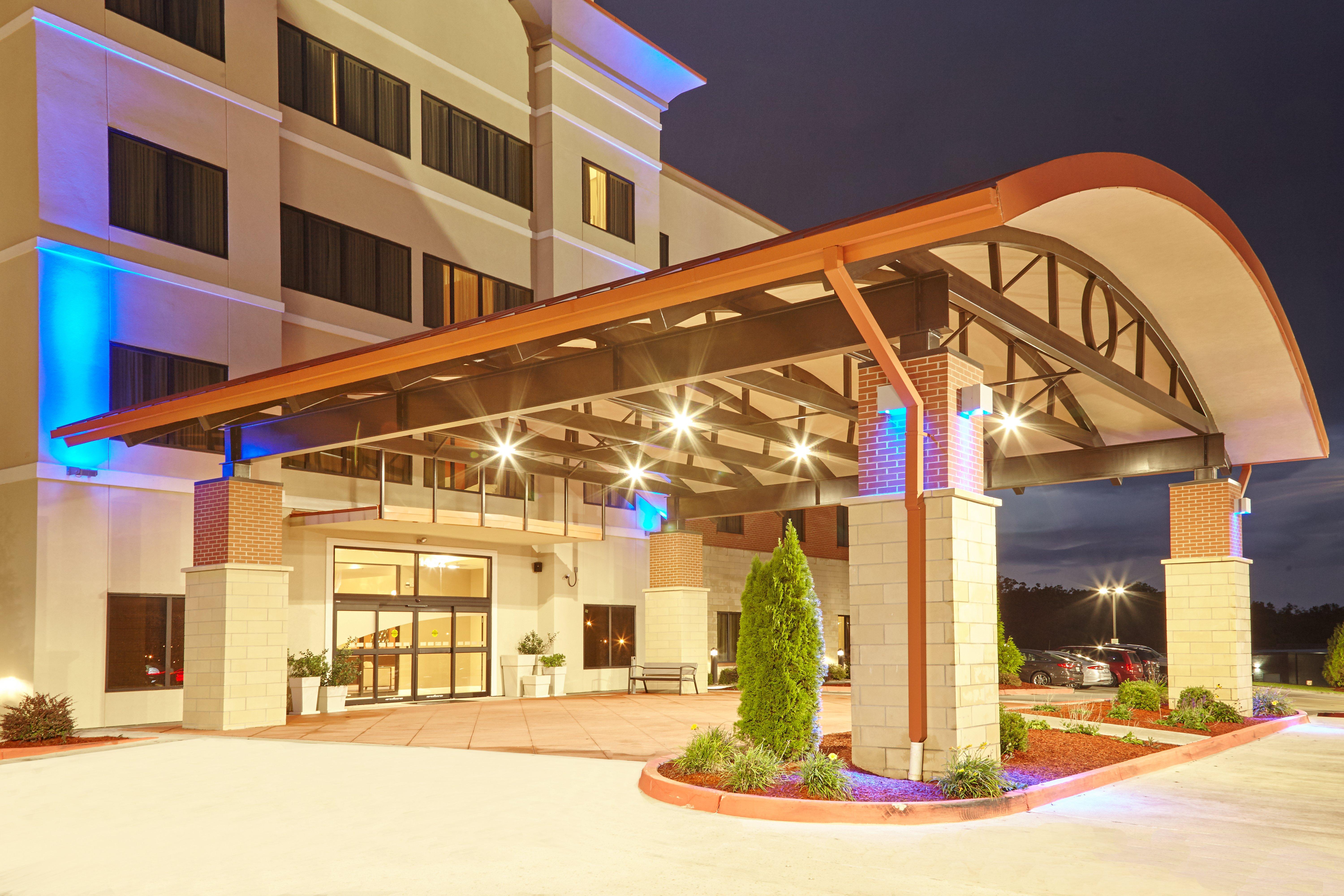 Holiday Inn Express And Suites Columbia University Area By Ihg Екстериор снимка