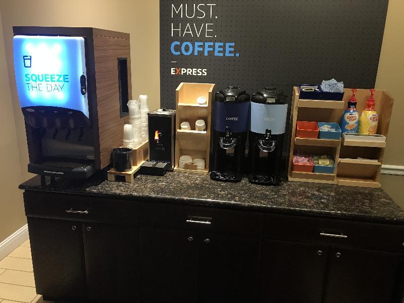 Holiday Inn Express And Suites Columbia University Area By Ihg Екстериор снимка