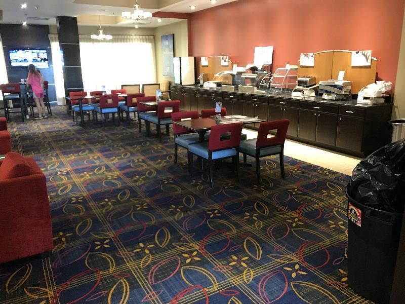 Holiday Inn Express And Suites Columbia University Area By Ihg Екстериор снимка